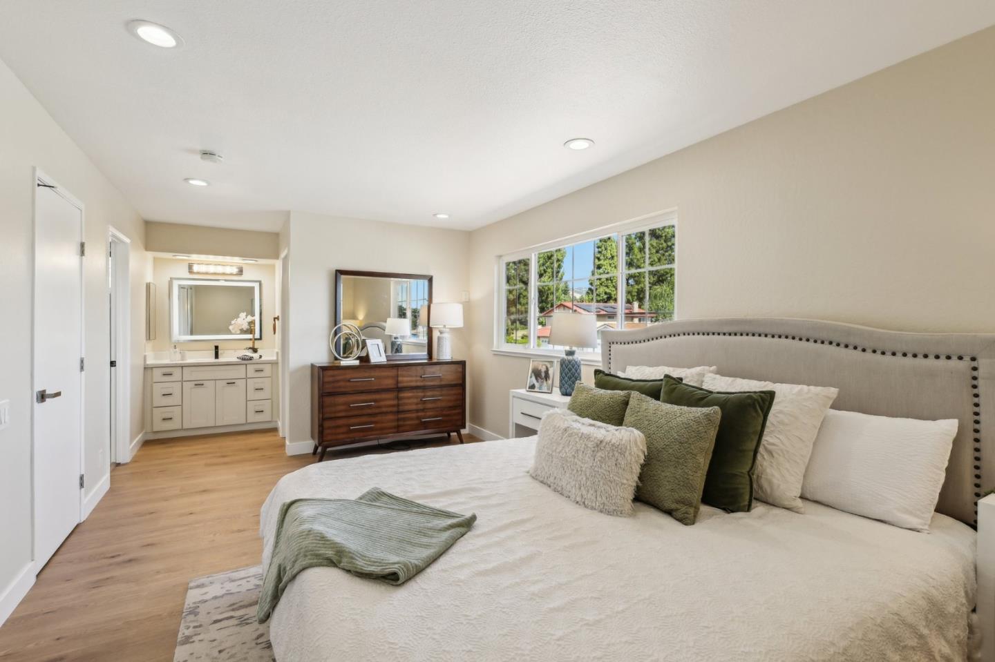 Detail Gallery Image 24 of 61 For 3065 Centerwood Way, San Jose,  CA 95148 - 4 Beds | 2/1 Baths