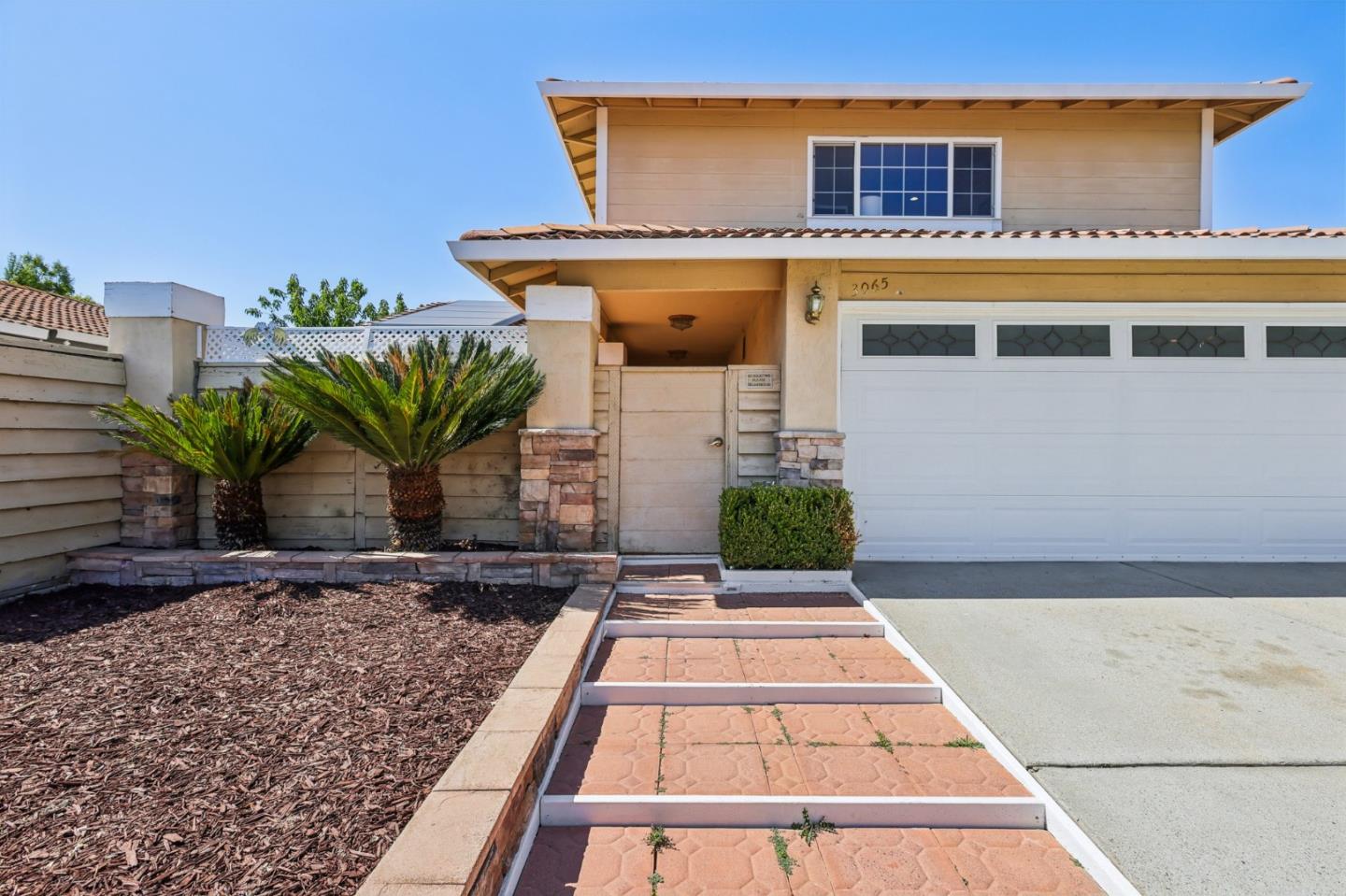 Detail Gallery Image 3 of 61 For 3065 Centerwood Way, San Jose,  CA 95148 - 4 Beds | 2/1 Baths