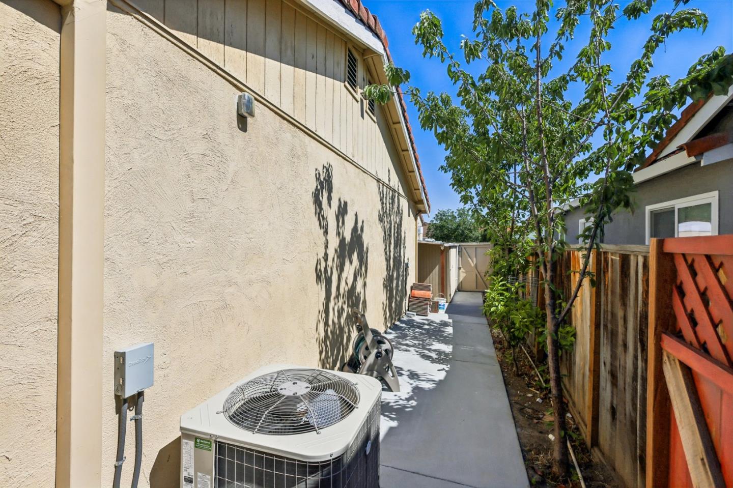 Detail Gallery Image 32 of 61 For 3065 Centerwood Way, San Jose,  CA 95148 - 4 Beds | 2/1 Baths
