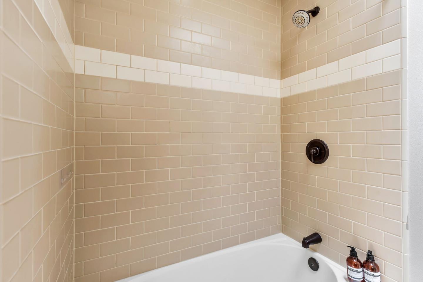 Detail Gallery Image 32 of 39 For 1601 Kentfield Ave, Redwood City,  CA 94061 - 3 Beds | 2/1 Baths