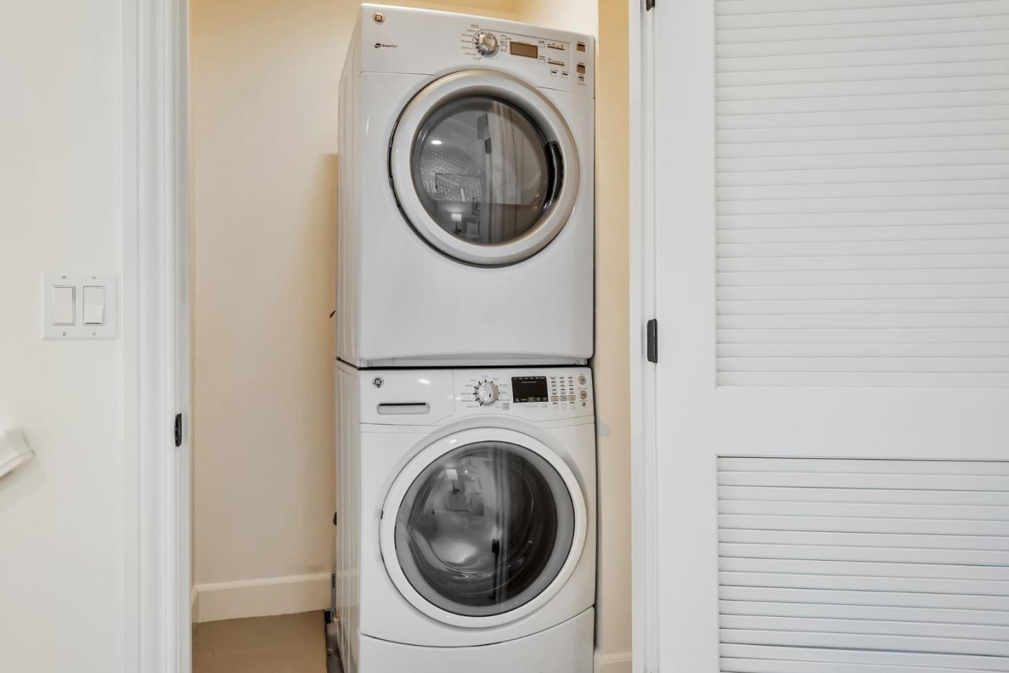 Detail Gallery Image 33 of 39 For 1601 Kentfield Ave, Redwood City,  CA 94061 - 3 Beds | 2/1 Baths