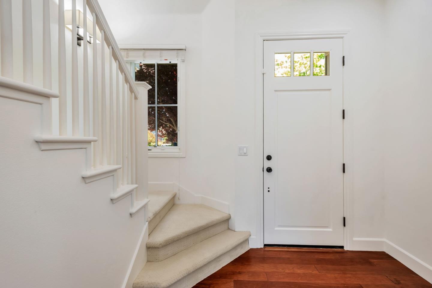 Detail Gallery Image 4 of 39 For 1601 Kentfield Ave, Redwood City,  CA 94061 - 3 Beds | 2/1 Baths