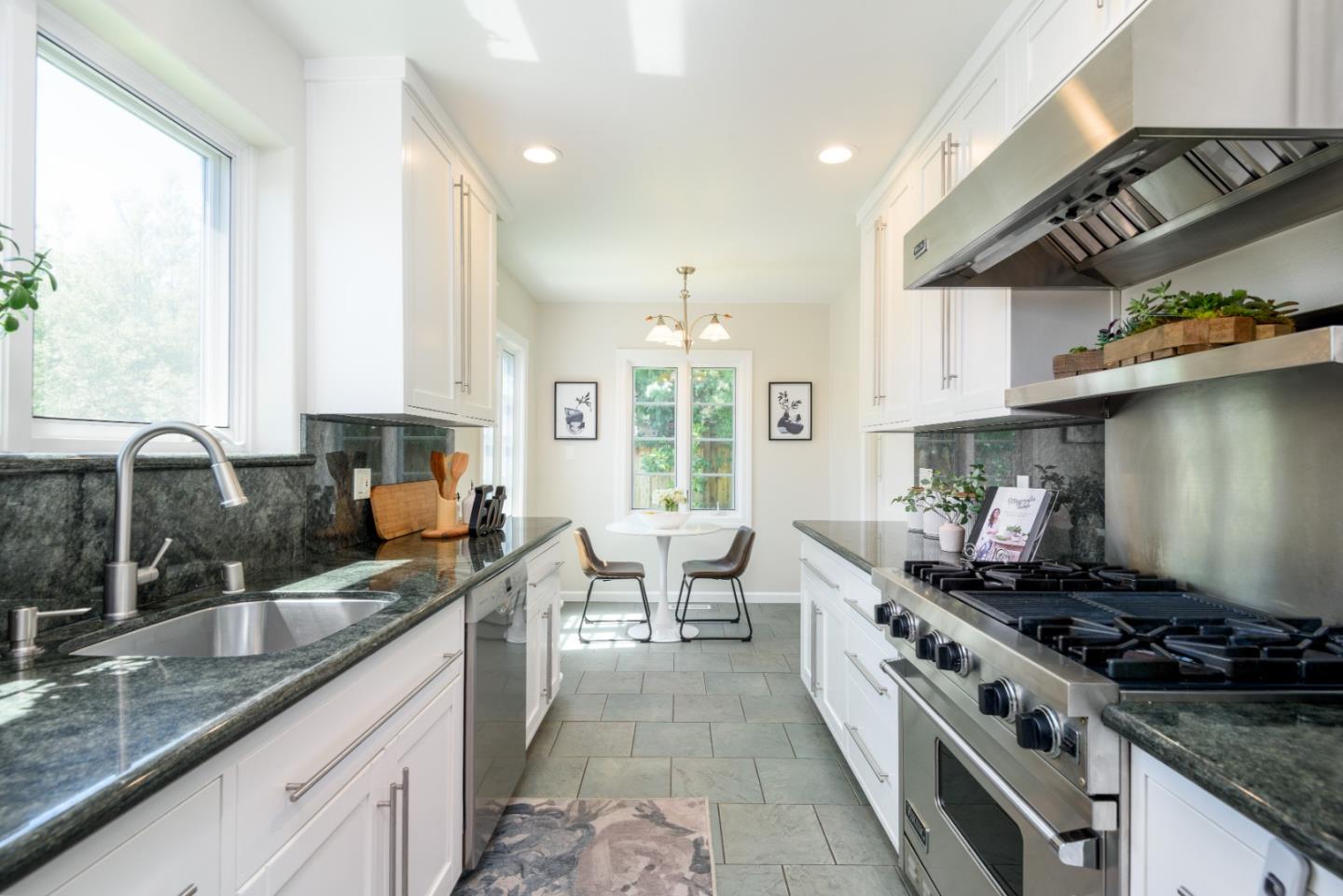 Detail Gallery Image 8 of 25 For 313 Seville Way, San Mateo,  CA 94402 - 3 Beds | 2 Baths