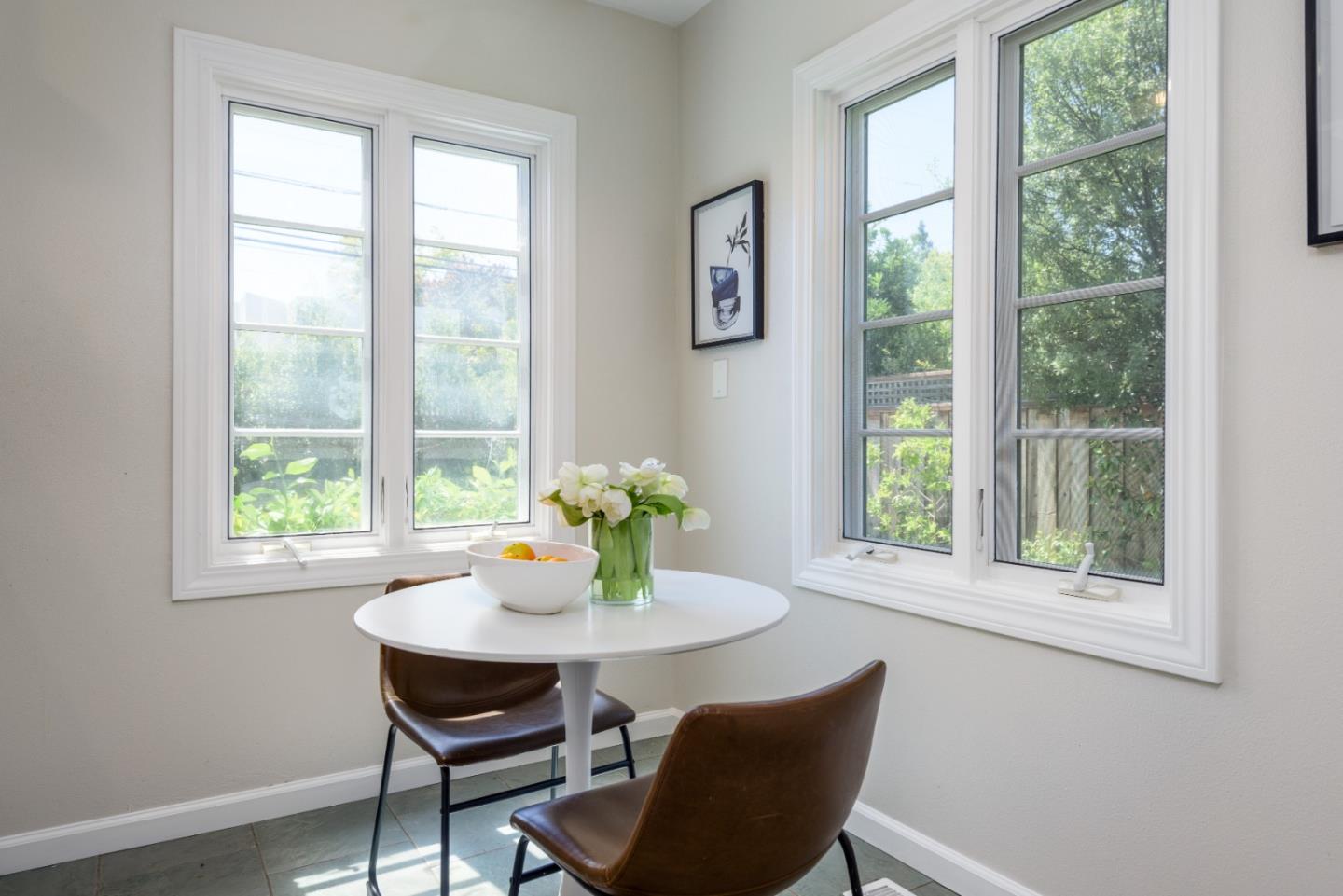 Detail Gallery Image 9 of 25 For 313 Seville Way, San Mateo,  CA 94402 - 3 Beds | 2 Baths
