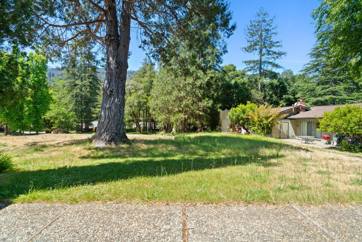 Detail Gallery Image 30 of 31 For 238 E Hilton Dr, Boulder Creek,  CA 95006 - 3 Beds | 2 Baths