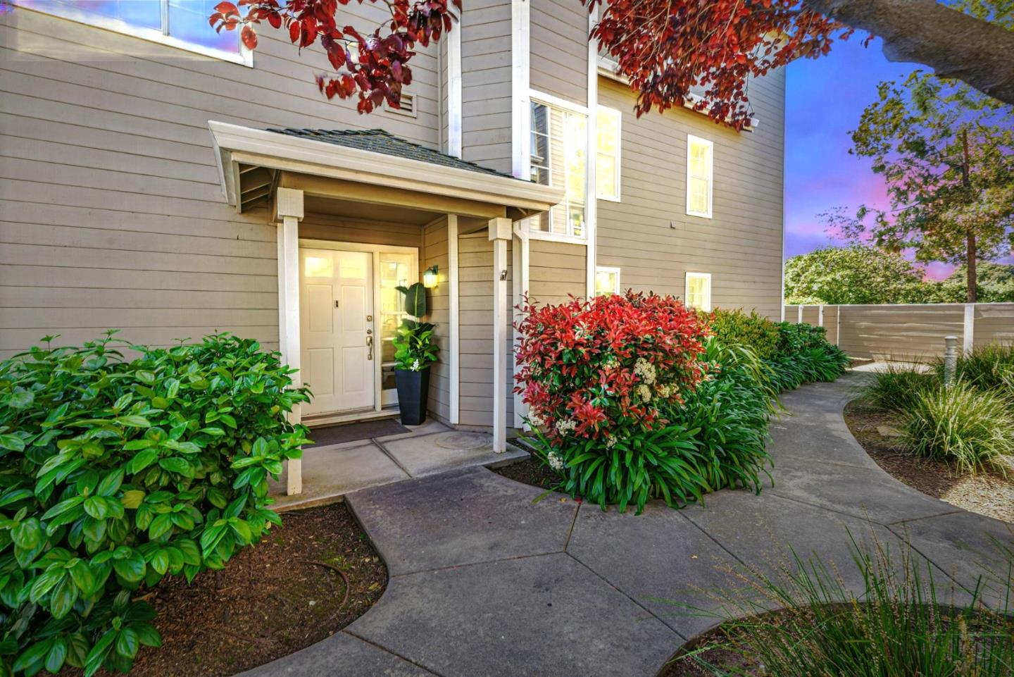 Detail Gallery Image 40 of 48 For 366 Treasure Island Dr, Belmont,  CA 94002 - 4 Beds | 3/1 Baths