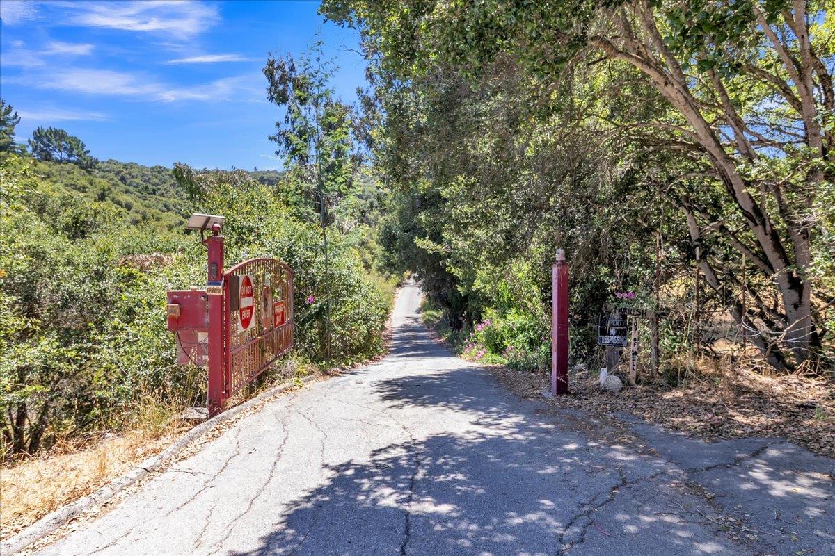 Detail Gallery Image 15 of 39 For 170 Dunbarton Rd, Aromas,  CA 95004 - 3 Beds | 2 Baths