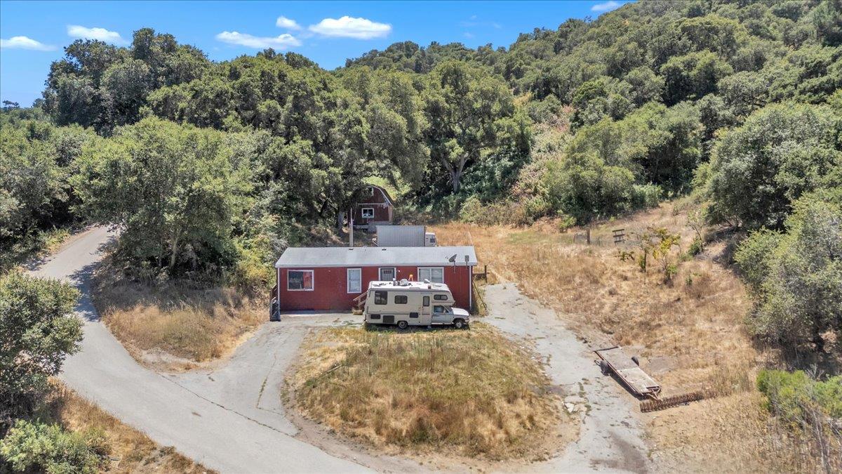 Detail Gallery Image 16 of 39 For 170 Dunbarton Rd, Aromas,  CA 95004 - 3 Beds | 2 Baths