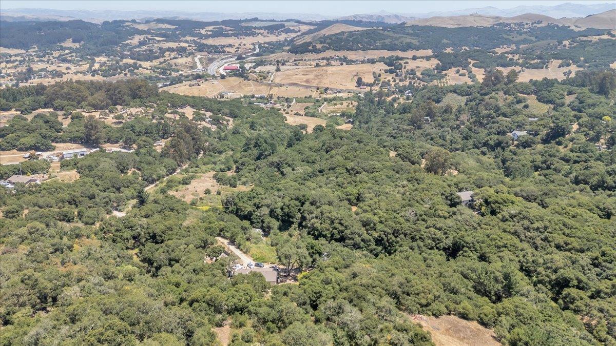 Detail Gallery Image 33 of 39 For 170 Dunbarton Rd, Aromas,  CA 95004 - 3 Beds | 2 Baths