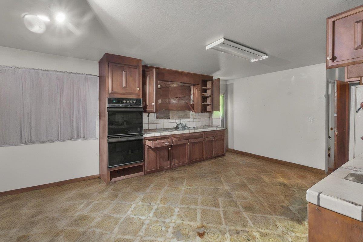 Detail Gallery Image 8 of 39 For 170 Dunbarton Rd, Aromas,  CA 95004 - 3 Beds | 2 Baths
