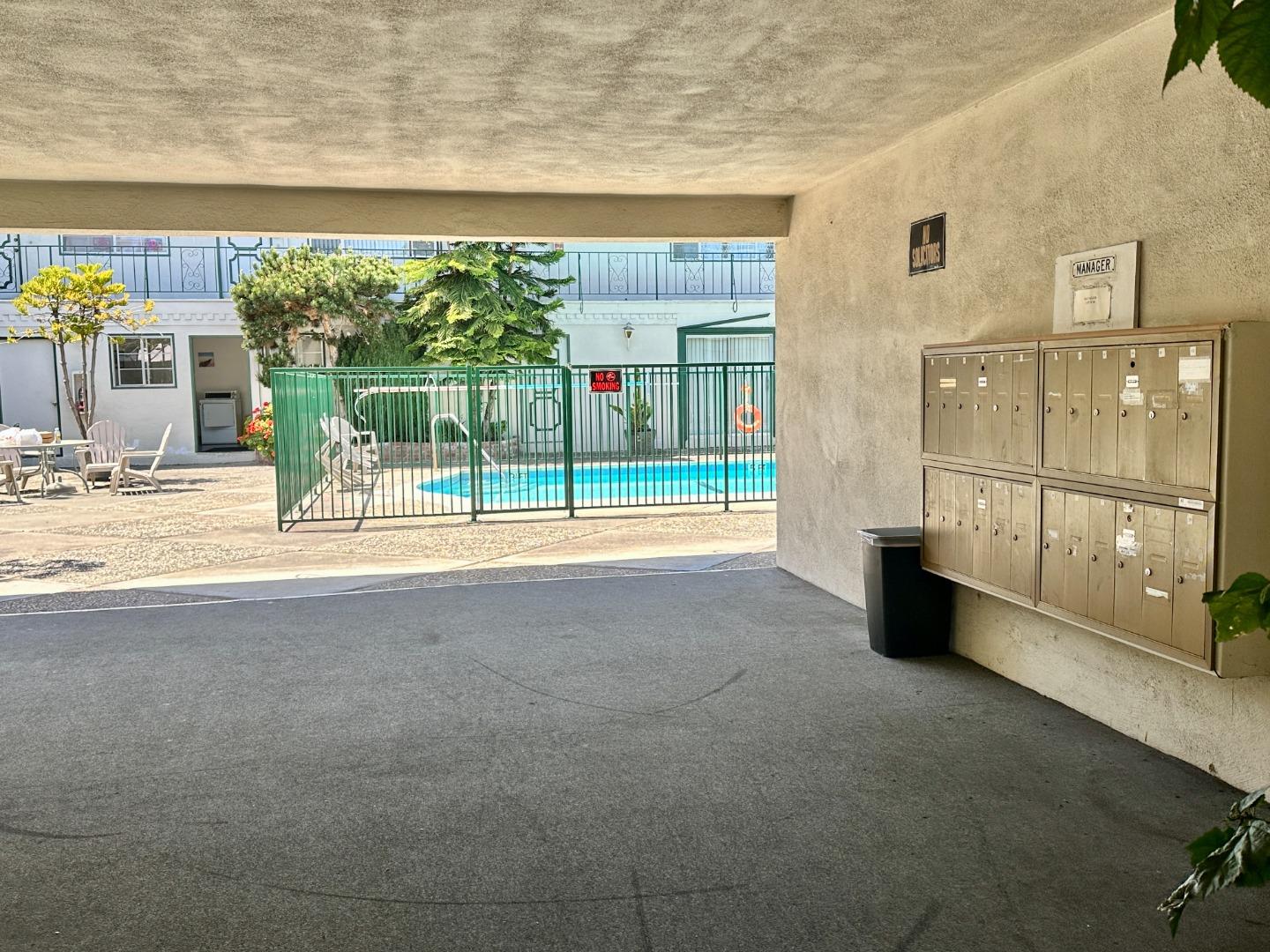 Detail Gallery Image 6 of 24 For 495 Richfield Dr, San Jose,  CA 95129 - – Beds | – Baths