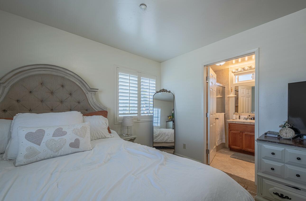 Detail Gallery Image 26 of 41 For 3145 Marina Dr, Marina,  CA 93933 - 4 Beds | 3 Baths