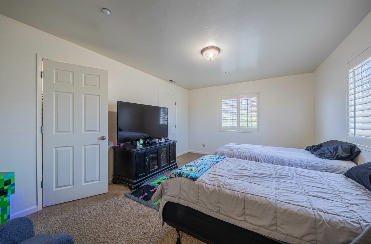 Detail Gallery Image 29 of 41 For 3145 Marina Dr, Marina,  CA 93933 - 4 Beds | 3 Baths