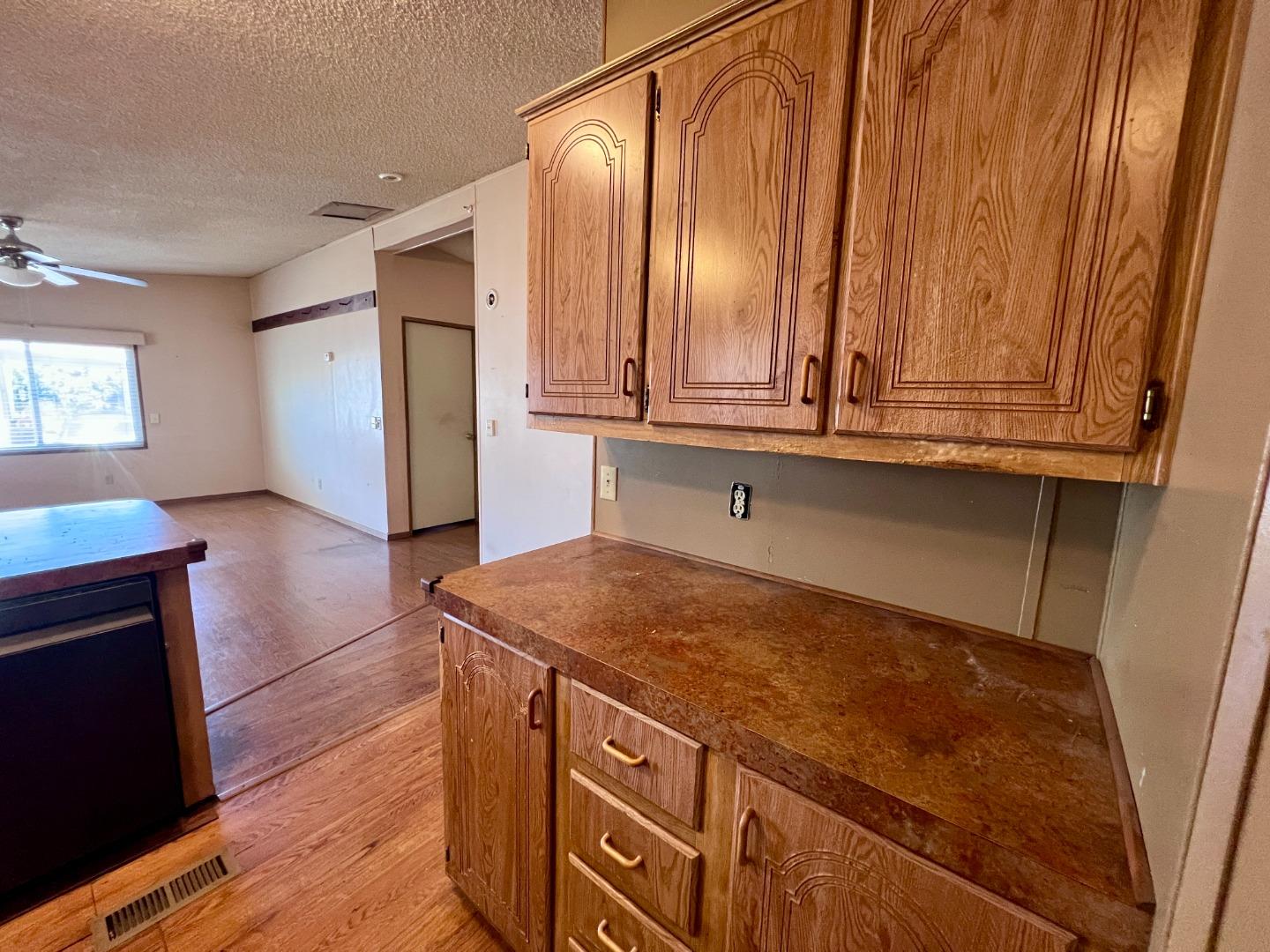 Detail Gallery Image 15 of 20 For 20 Russell Rd #36,  Salinas,  CA 93906 - 3 Beds | 2 Baths