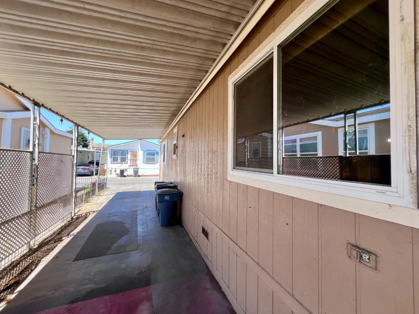 Detail Gallery Image 6 of 20 For 20 Russell Rd #36,  Salinas,  CA 93906 - 3 Beds | 2 Baths