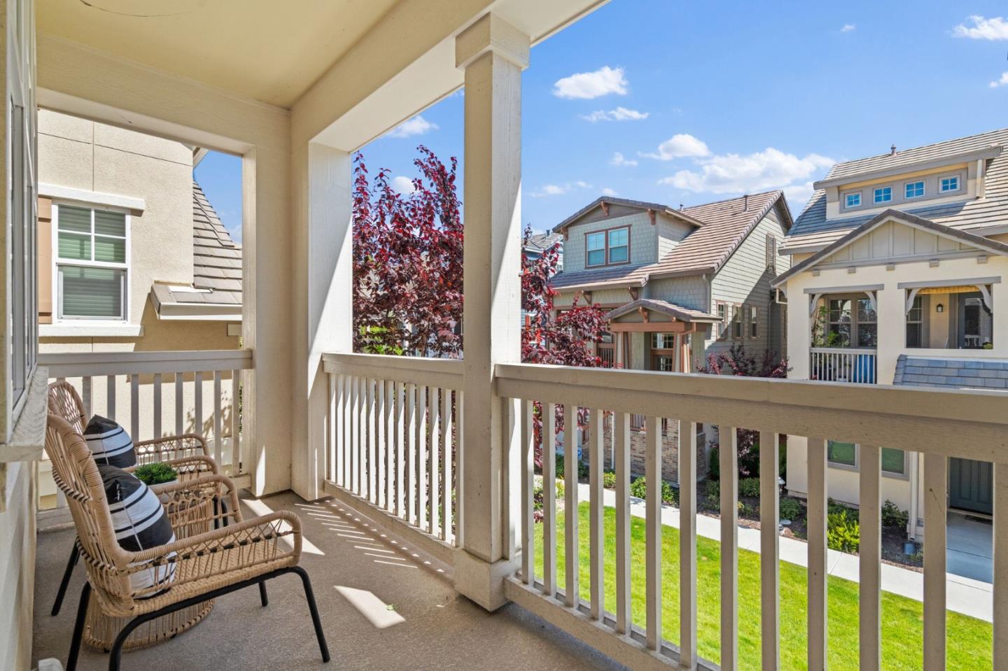 Detail Gallery Image 13 of 41 For 3406 Pyramid Way, Mountain View,  CA 94043 - 3 Beds | 3/1 Baths