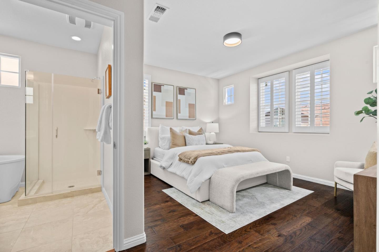 Detail Gallery Image 16 of 41 For 3406 Pyramid Way, Mountain View,  CA 94043 - 3 Beds | 3/1 Baths