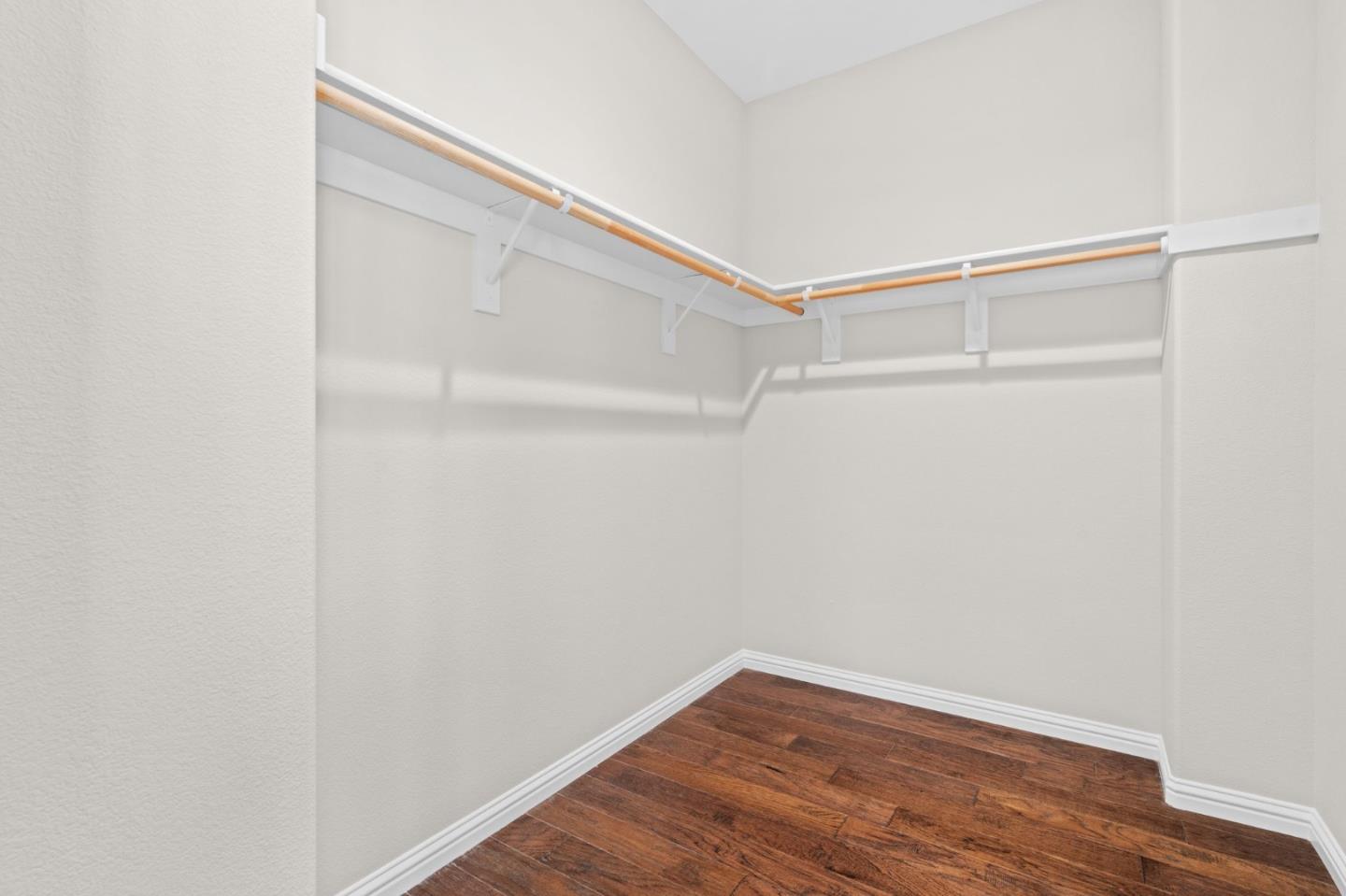 Detail Gallery Image 22 of 41 For 3406 Pyramid Way, Mountain View,  CA 94043 - 3 Beds | 3/1 Baths