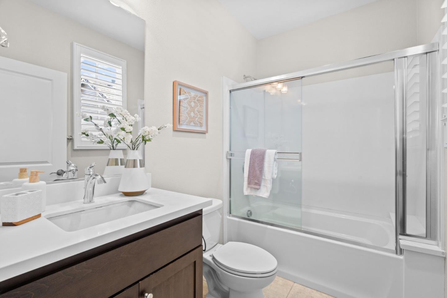 Detail Gallery Image 23 of 41 For 3406 Pyramid Way, Mountain View,  CA 94043 - 3 Beds | 3/1 Baths
