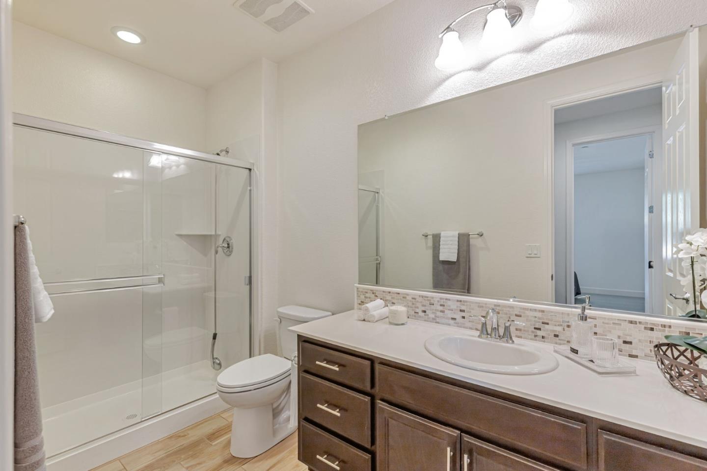 Detail Gallery Image 17 of 44 For 1188 Viognier Way, Gilroy,  CA 95020 - 4 Beds | 3 Baths