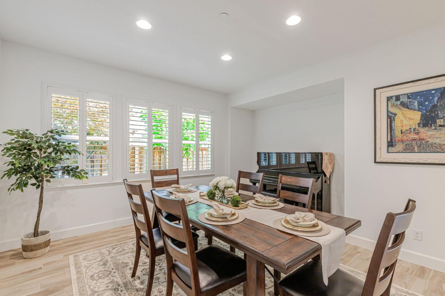 Detail Gallery Image 7 of 44 For 1188 Viognier Way, Gilroy,  CA 95020 - 4 Beds | 3 Baths