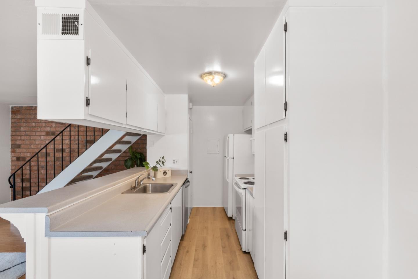 Detail Gallery Image 19 of 42 For 860 Wyman Way #2,  San Jose,  CA 95133 - 2 Beds | 1 Baths