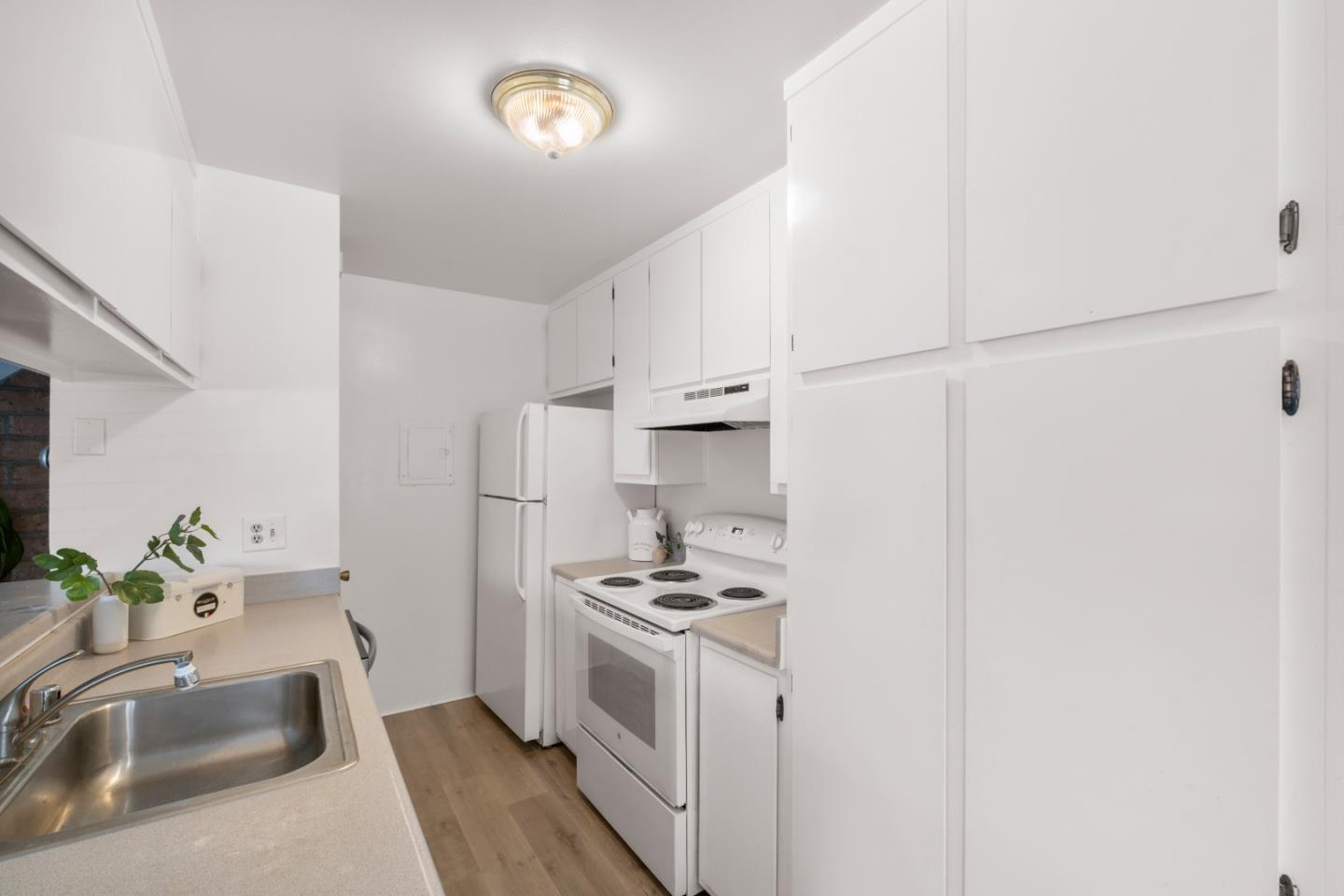 Detail Gallery Image 22 of 42 For 860 Wyman Way #2,  San Jose,  CA 95133 - 2 Beds | 1 Baths