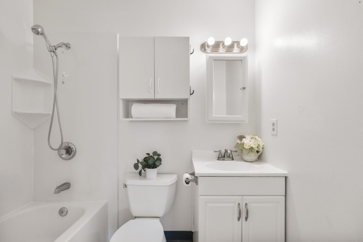 Detail Gallery Image 33 of 42 For 860 Wyman Way #2,  San Jose,  CA 95133 - 2 Beds | 1 Baths