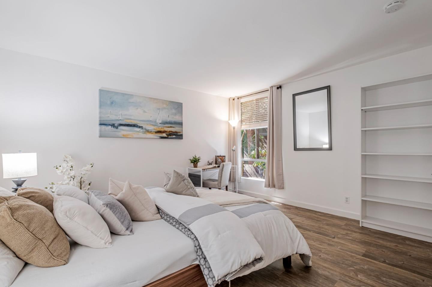Detail Gallery Image 12 of 32 For 2700 Le Conte Ave #301,  Berkeley,  CA 94709 - 1 Beds | 1 Baths
