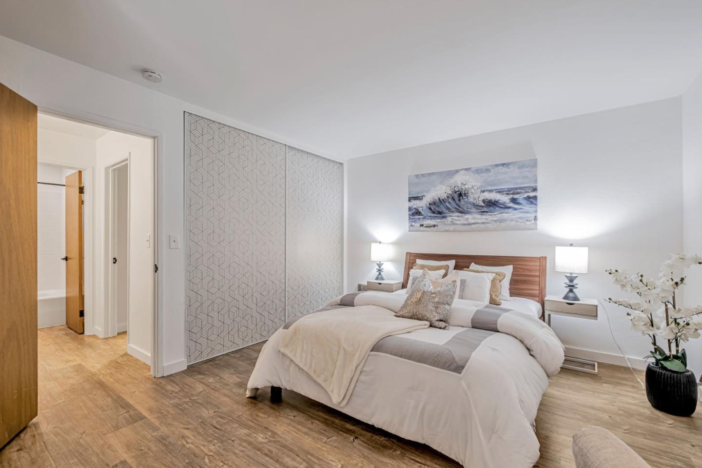 Detail Gallery Image 14 of 32 For 2700 Le Conte Ave #301,  Berkeley,  CA 94709 - 1 Beds | 1 Baths