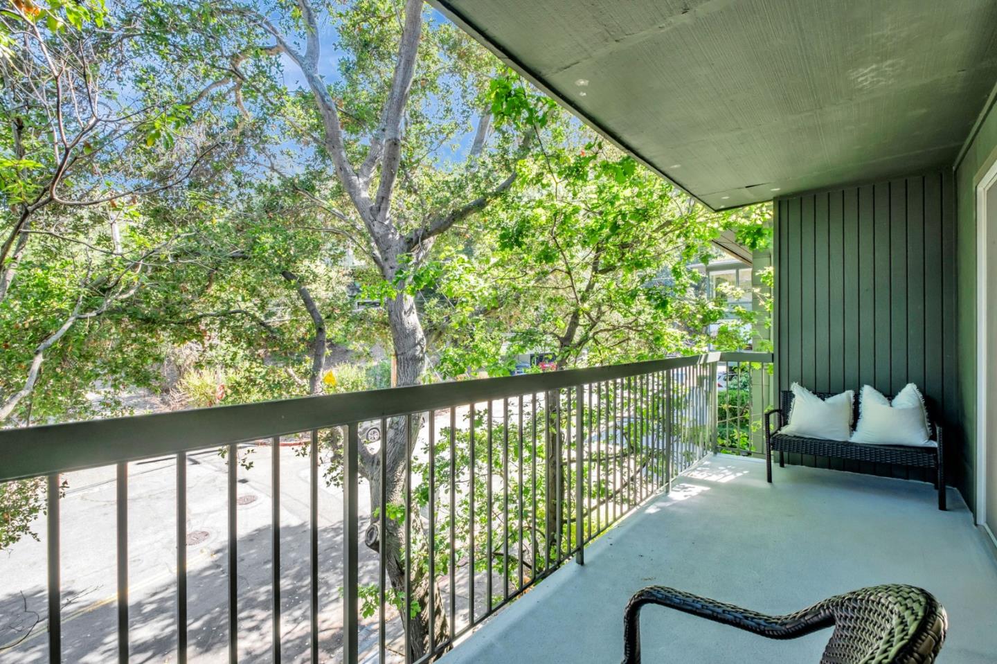 Detail Gallery Image 20 of 32 For 2700 Le Conte Ave #301,  Berkeley,  CA 94709 - 1 Beds | 1 Baths