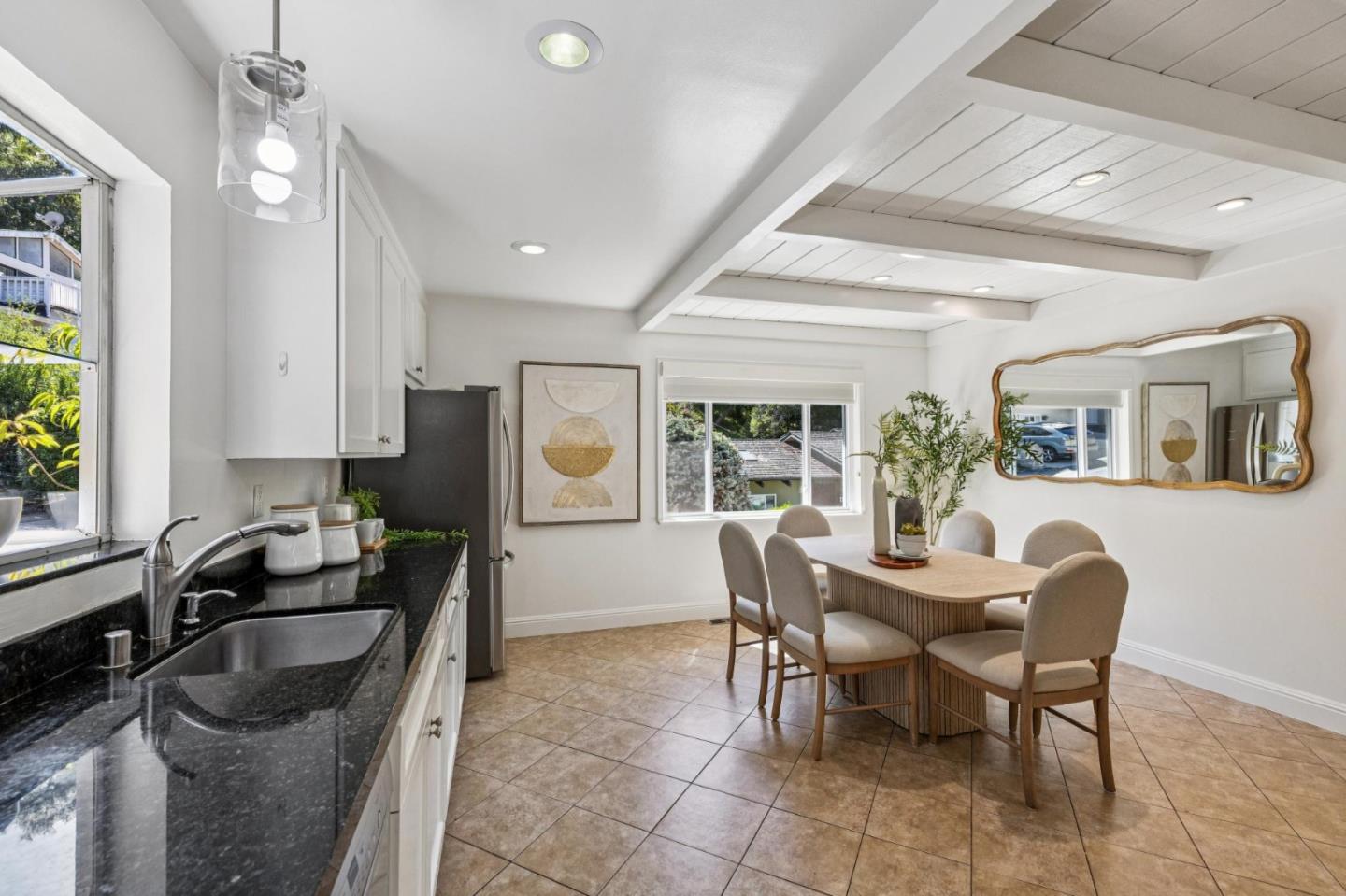 Detail Gallery Image 11 of 38 For 864 Vista Grande, Millbrae,  CA 94030 - 3 Beds | 2 Baths
