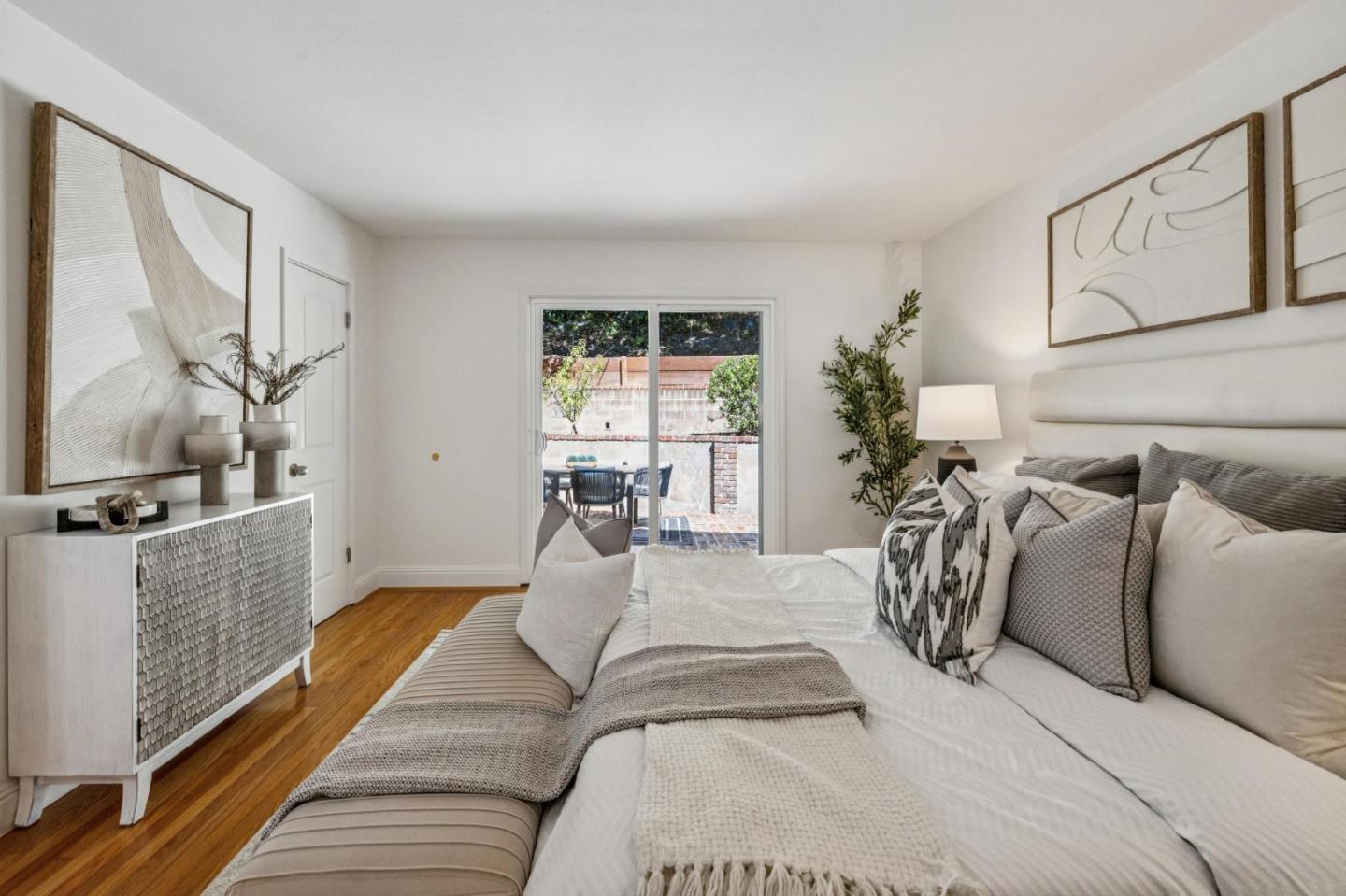 Detail Gallery Image 18 of 38 For 864 Vista Grande, Millbrae,  CA 94030 - 3 Beds | 2 Baths