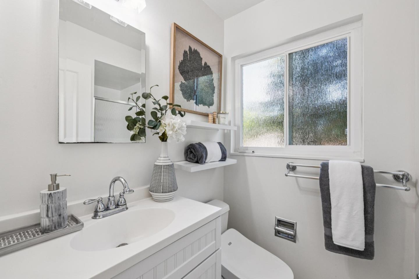 Detail Gallery Image 21 of 38 For 864 Vista Grande, Millbrae,  CA 94030 - 3 Beds | 2 Baths