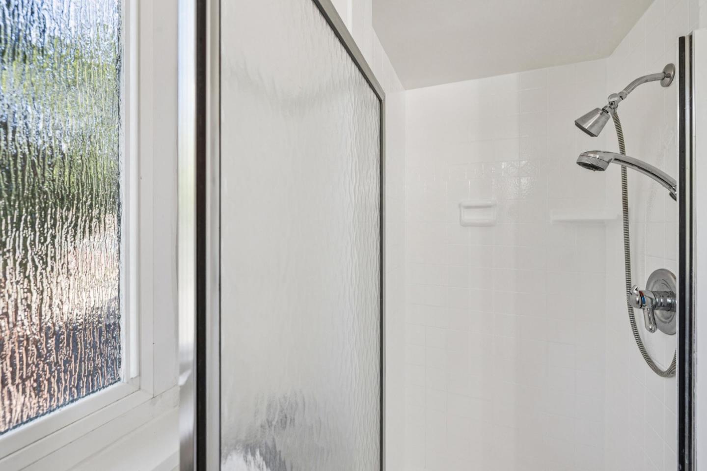 Detail Gallery Image 22 of 38 For 864 Vista Grande, Millbrae,  CA 94030 - 3 Beds | 2 Baths