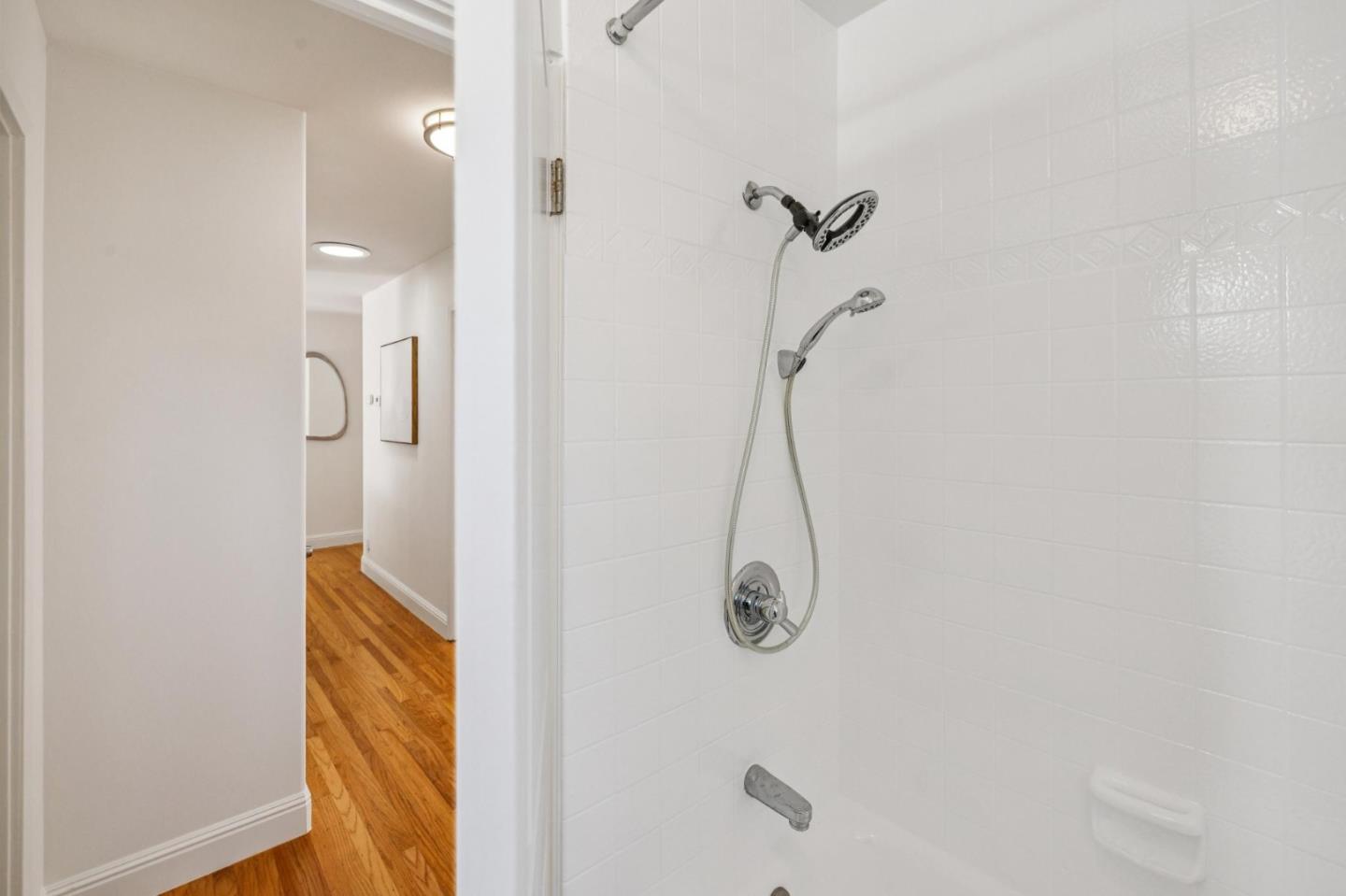 Detail Gallery Image 27 of 38 For 864 Vista Grande, Millbrae,  CA 94030 - 3 Beds | 2 Baths