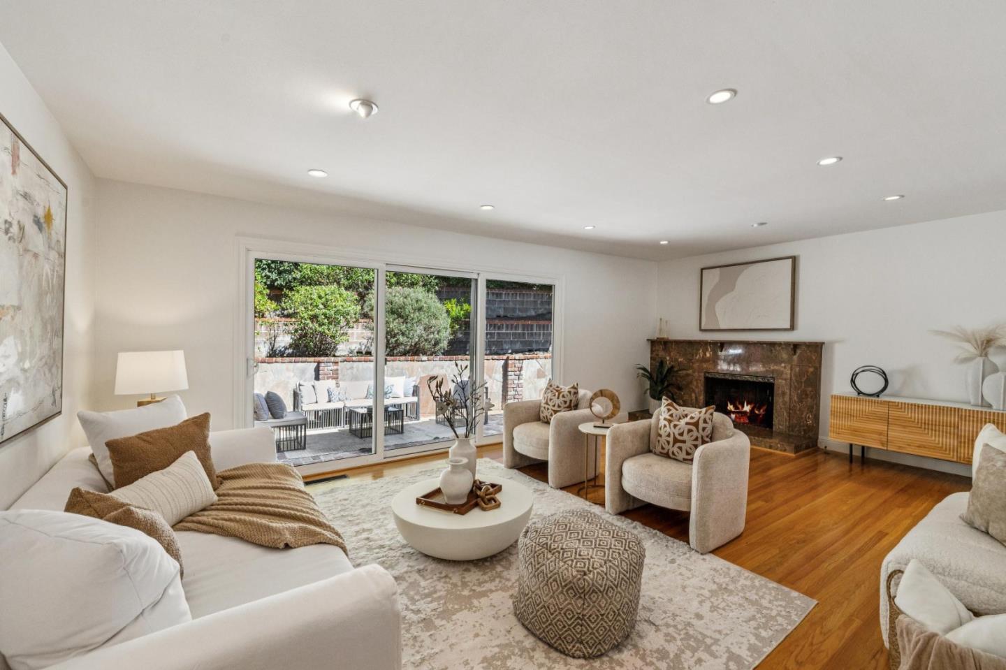 Detail Gallery Image 3 of 38 For 864 Vista Grande, Millbrae,  CA 94030 - 3 Beds | 2 Baths