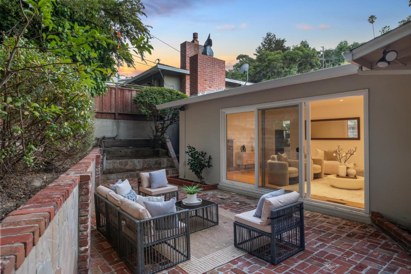 Detail Gallery Image 36 of 38 For 864 Vista Grande, Millbrae,  CA 94030 - 3 Beds | 2 Baths