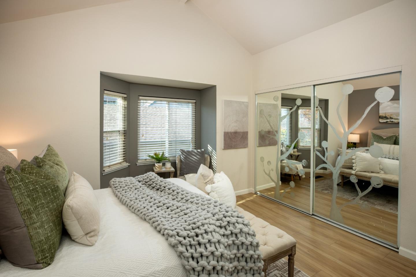 Detail Gallery Image 8 of 15 For 201 N 6th St, San Jose,  CA 95112 - 2 Beds | 2/1 Baths