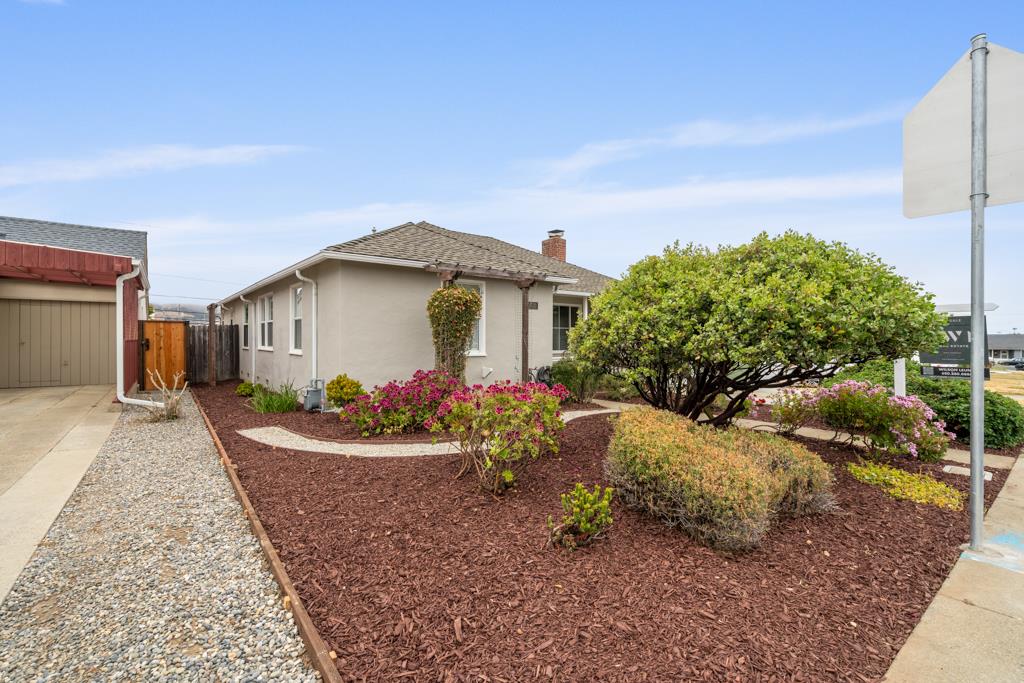Detail Gallery Image 3 of 56 For 710 Hill Ave, South San Francisco,  CA 94080 - 3 Beds | 2 Baths