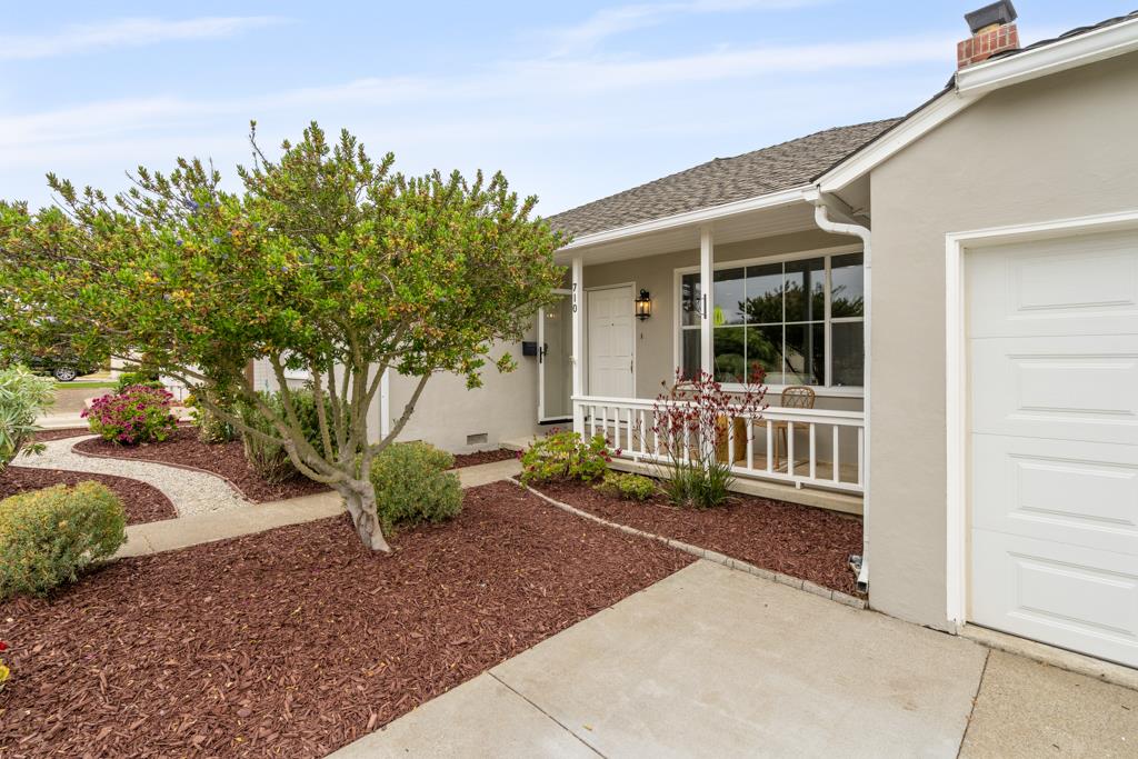 Detail Gallery Image 4 of 56 For 710 Hill Ave, South San Francisco,  CA 94080 - 3 Beds | 2 Baths