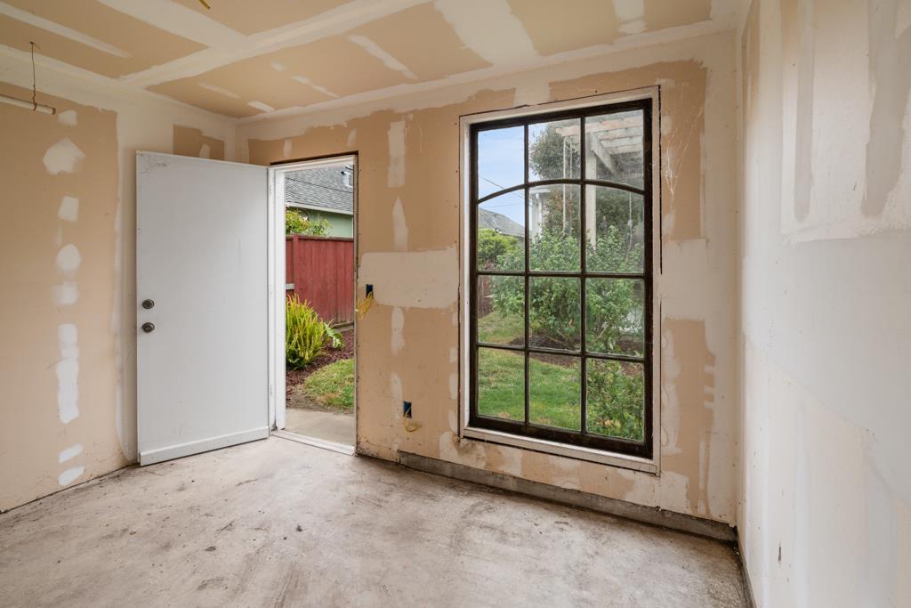 Detail Gallery Image 44 of 56 For 710 Hill Ave, South San Francisco,  CA 94080 - 3 Beds | 2 Baths
