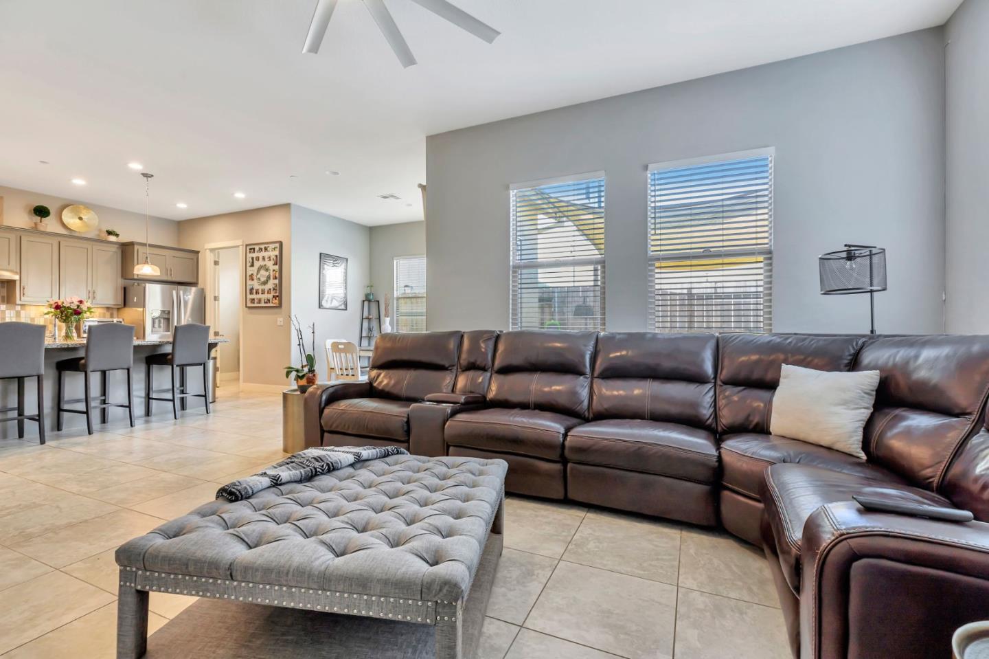 Detail Gallery Image 17 of 59 For 1667 Santana Ranch Dr, Hollister,  CA 95023 - 3 Beds | 2 Baths