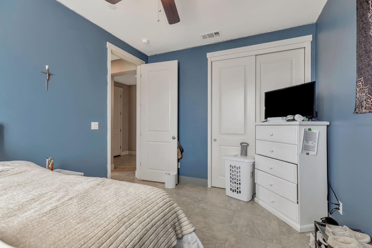 Detail Gallery Image 35 of 59 For 1667 Santana Ranch Dr, Hollister,  CA 95023 - 3 Beds | 2 Baths