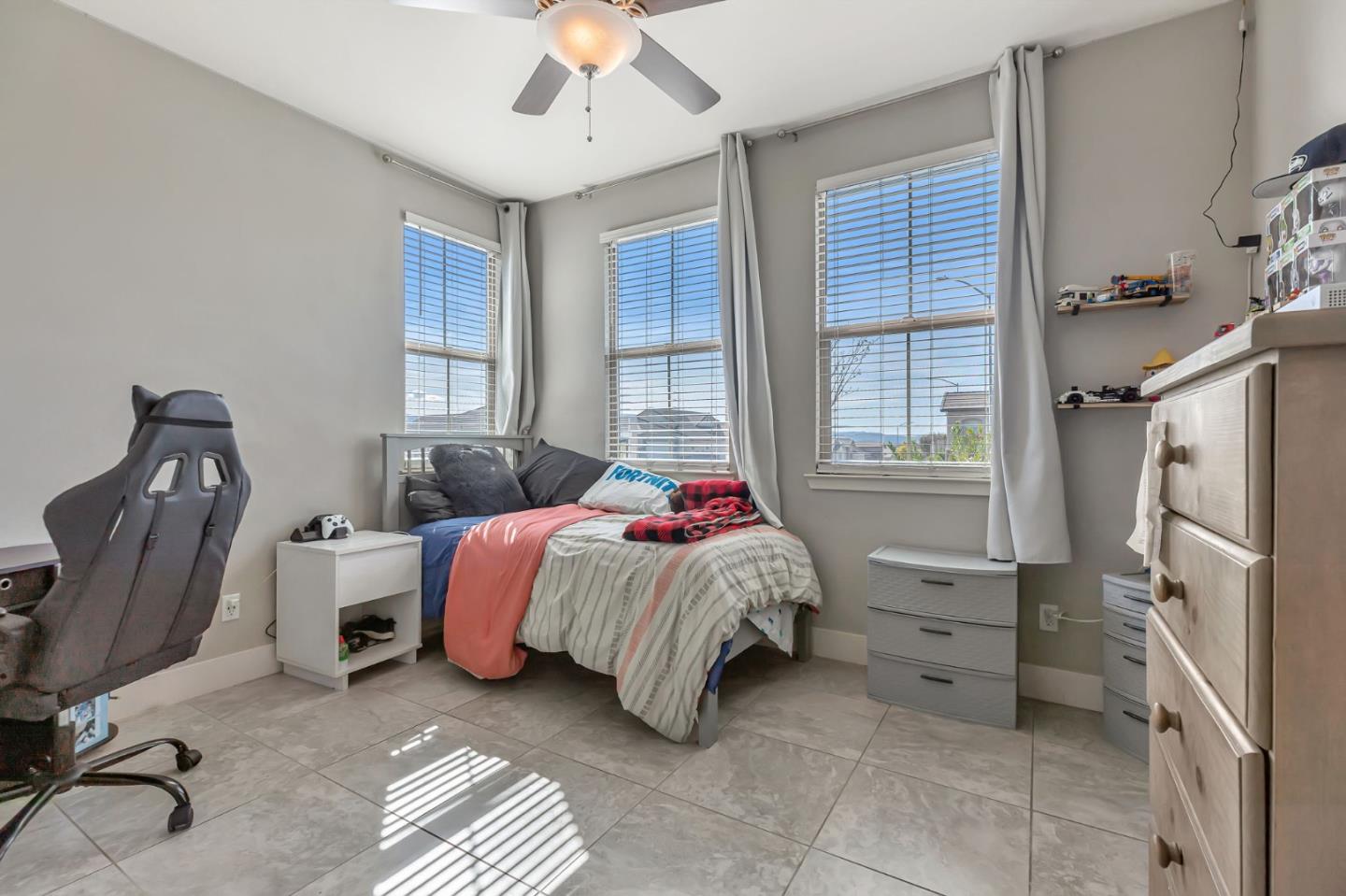 Detail Gallery Image 36 of 59 For 1667 Santana Ranch Dr, Hollister,  CA 95023 - 3 Beds | 2 Baths
