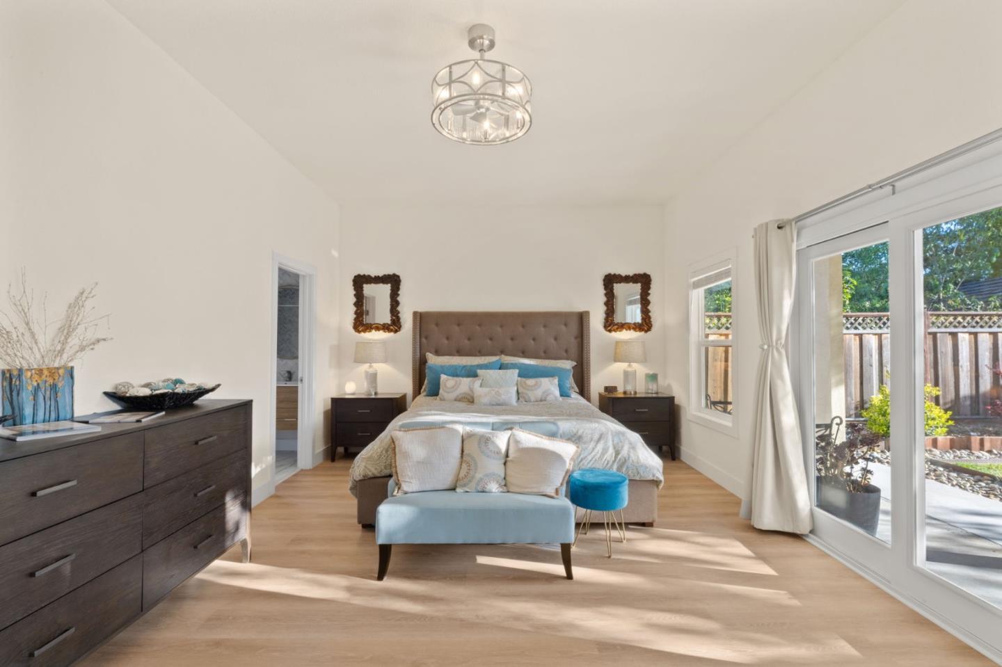 Detail Gallery Image 14 of 40 For 1185 Normandy Dr, Campbell,  CA 95008 - 4 Beds | 3/1 Baths