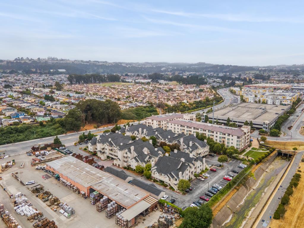 Detail Gallery Image 32 of 51 For 1400 El Camino Real #331,  South San Francisco,  CA 94080 - 2 Beds | 2 Baths