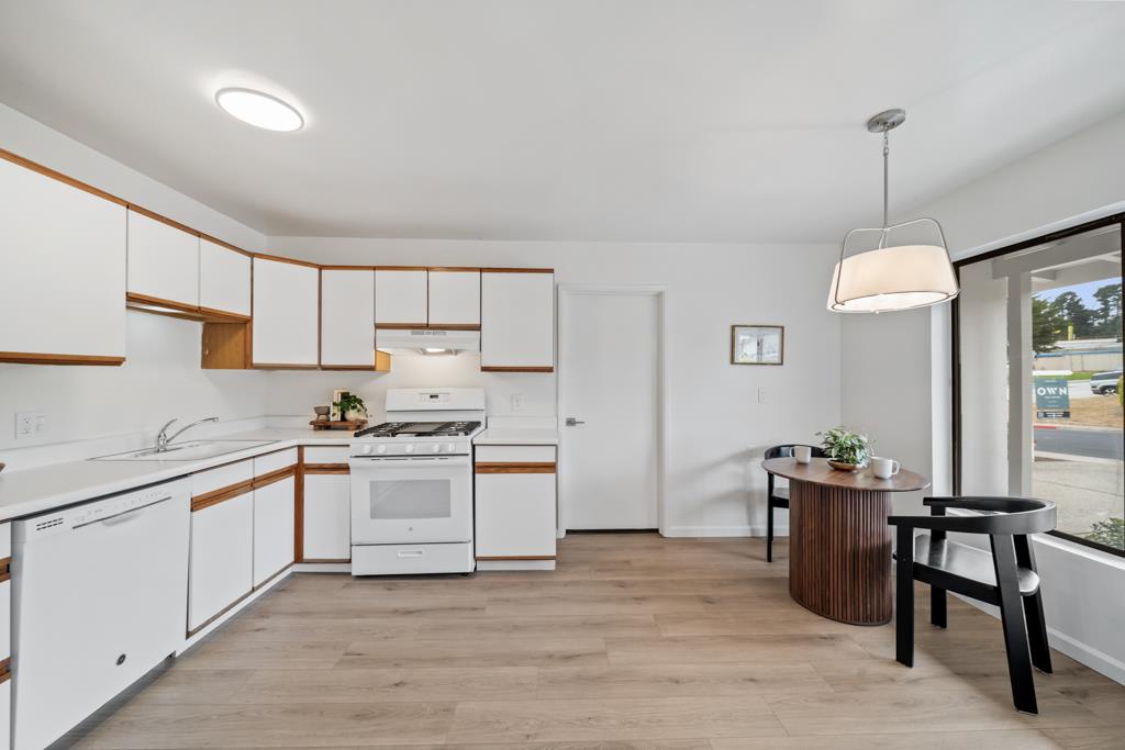 Detail Gallery Image 10 of 46 For 1293 Baywood Ave, South San Francisco,  CA 94080 - 2 Beds | 1 Baths