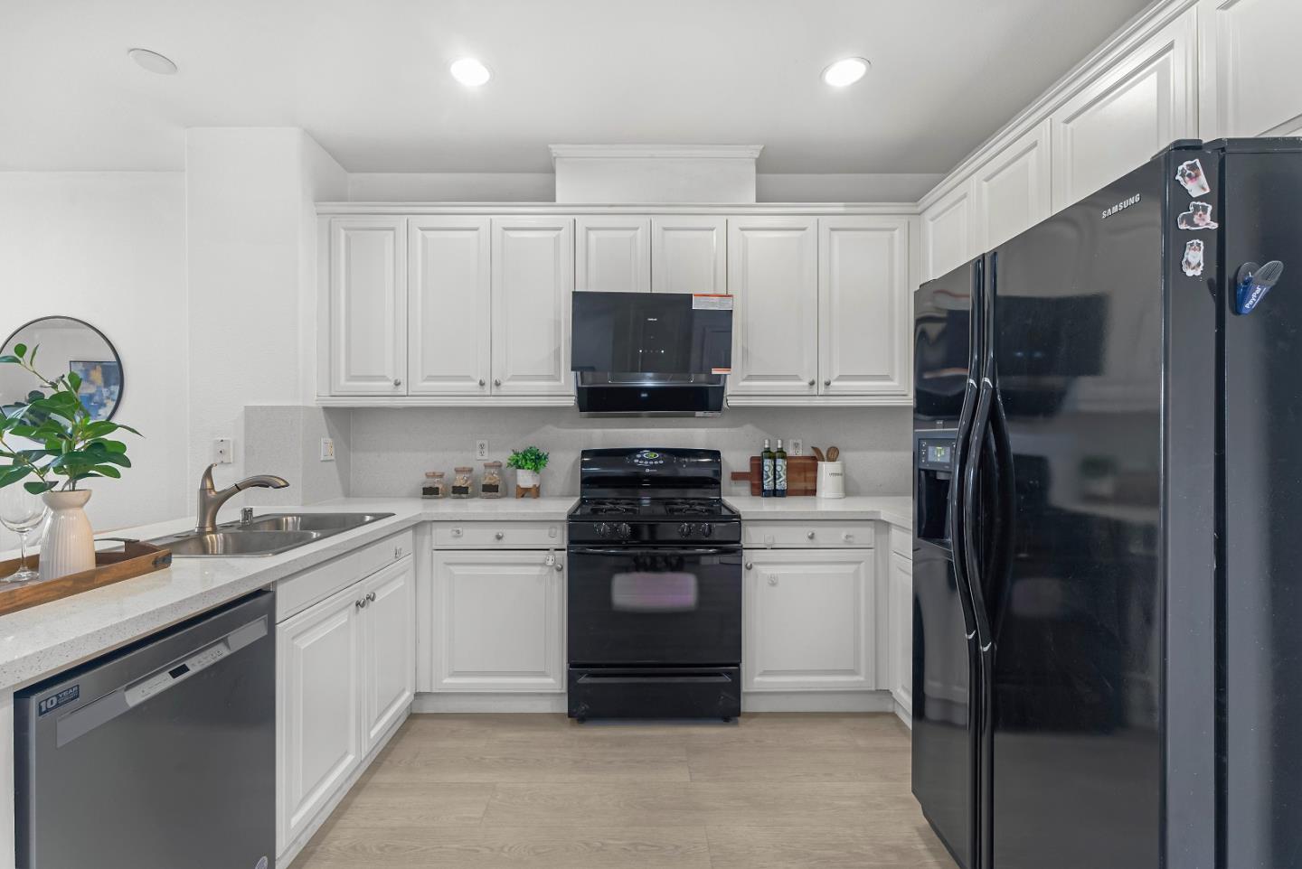 Detail Gallery Image 10 of 43 For 2504 Baton Rouge Dr, San Jose,  CA 95133 - 3 Beds | 3 Baths