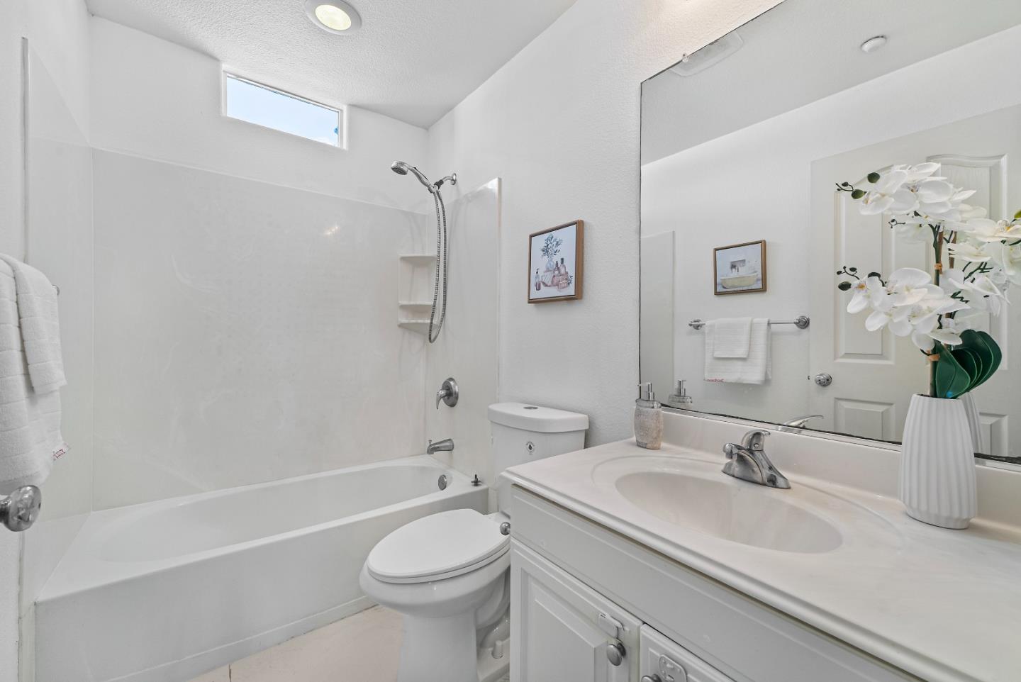 Detail Gallery Image 28 of 43 For 2504 Baton Rouge Dr, San Jose,  CA 95133 - 3 Beds | 3 Baths